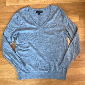 Banana Republic 100% Merino Wool V-Neck Sweater